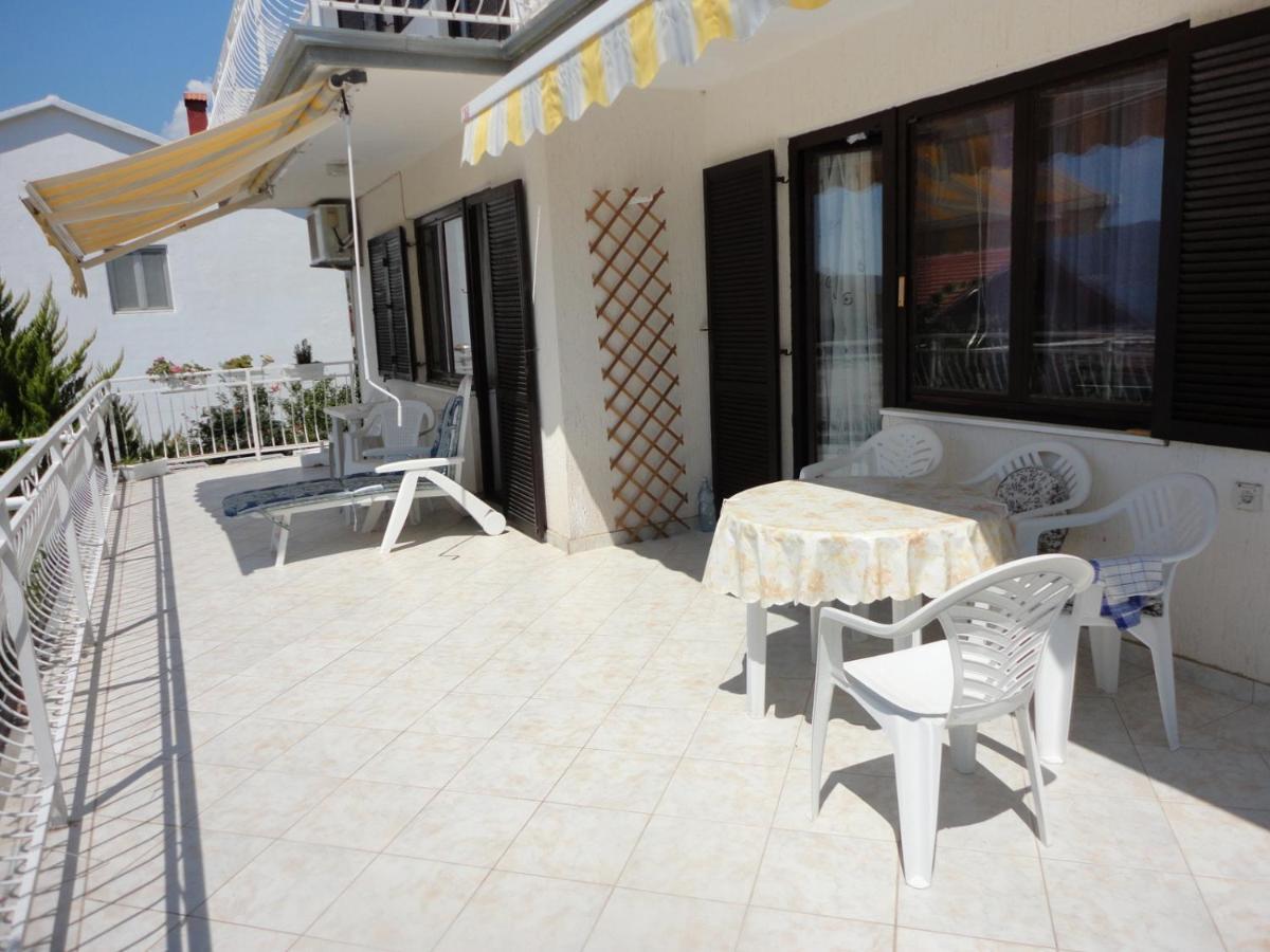 Hotel Wisteria Tivat Exterior foto