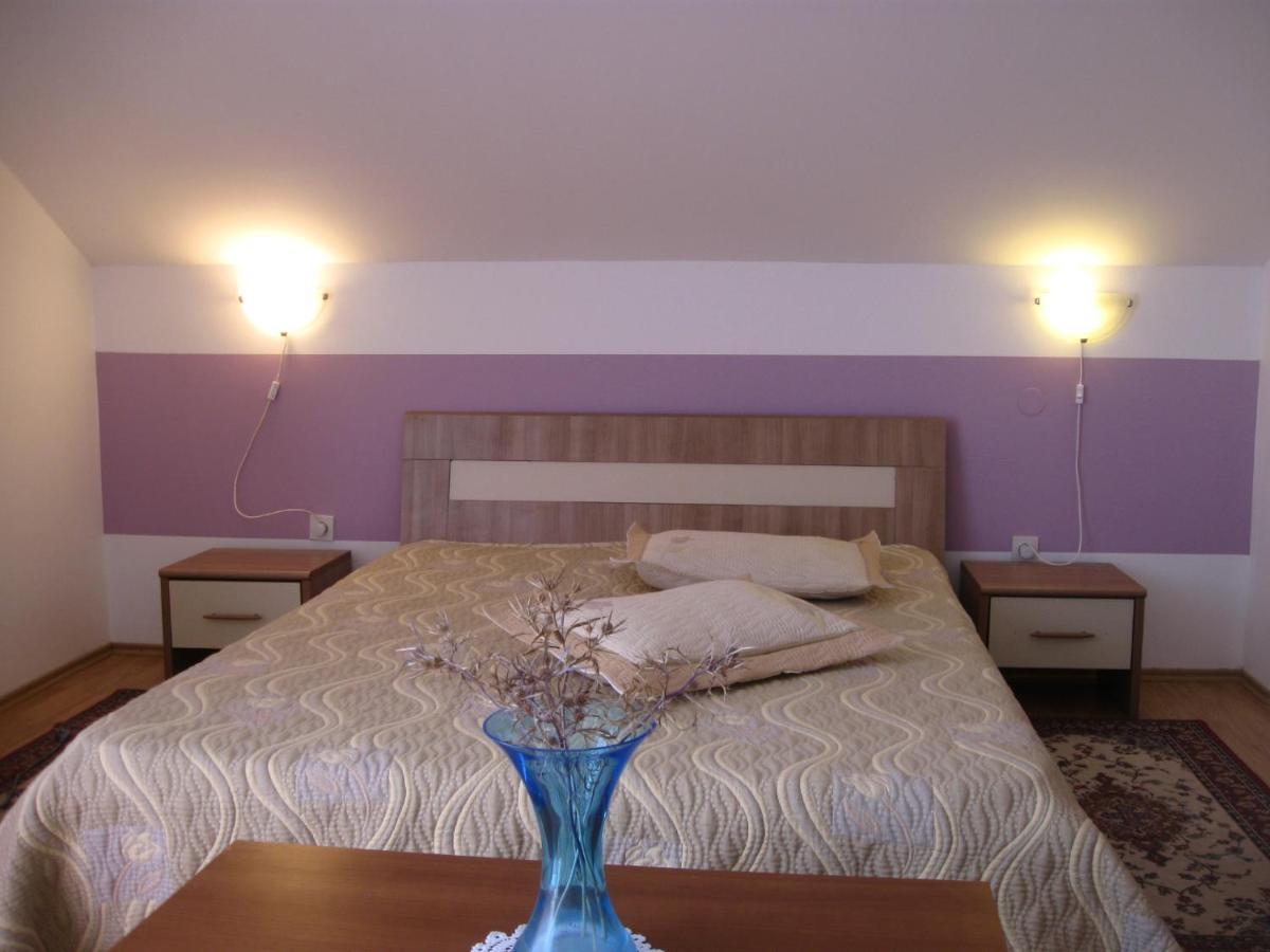 Hotel Wisteria Tivat Exterior foto