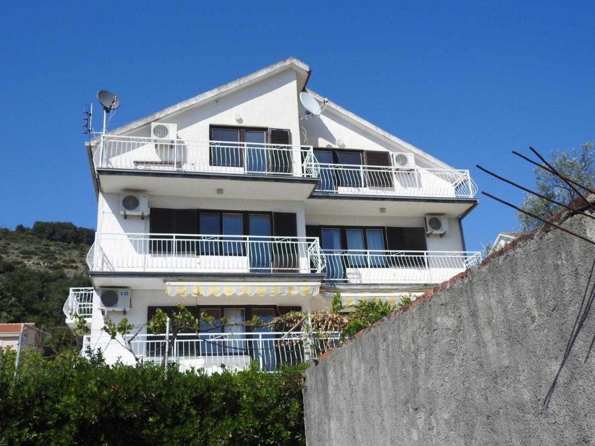 Hotel Wisteria Tivat Exterior foto